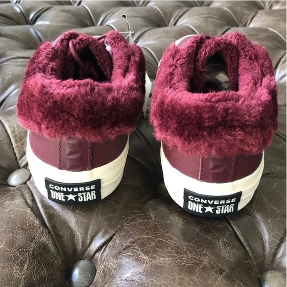 New Converse one star ox 162602C Men's Sz 3 Woman's 5
Burgundy Fur Street warmer - Picture 9 of 13